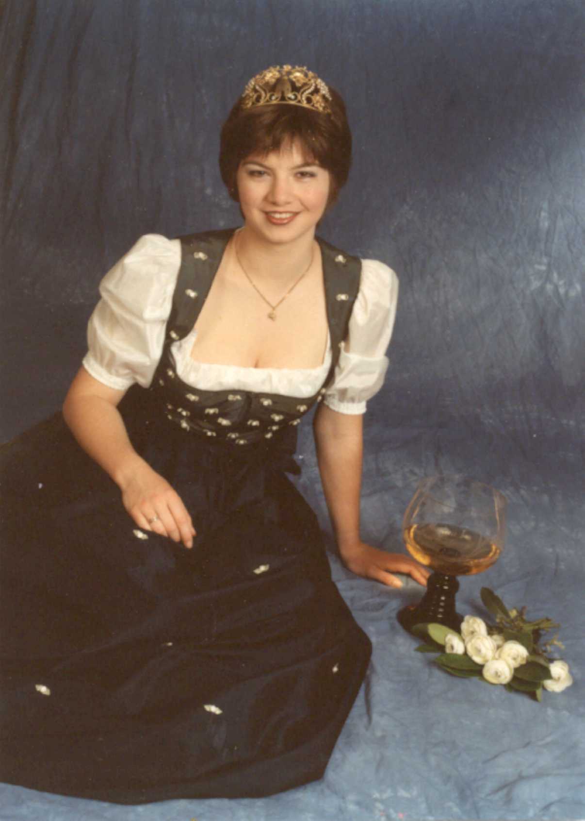 Martina I - Flonheimer Weinkönigin 2001-2002